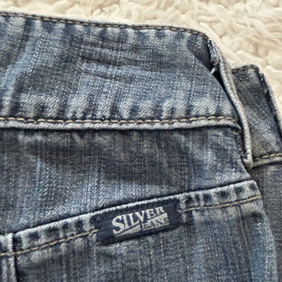 Vintage y2k
SILVER Jeans Co Denim knee length jean skirt 28 1026 D1 - Picture 3 of 6